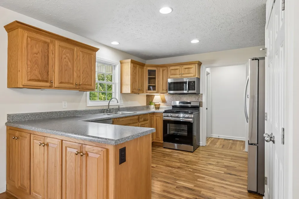 7899 W Lick Creek Rd Primm Springs, TN 38476