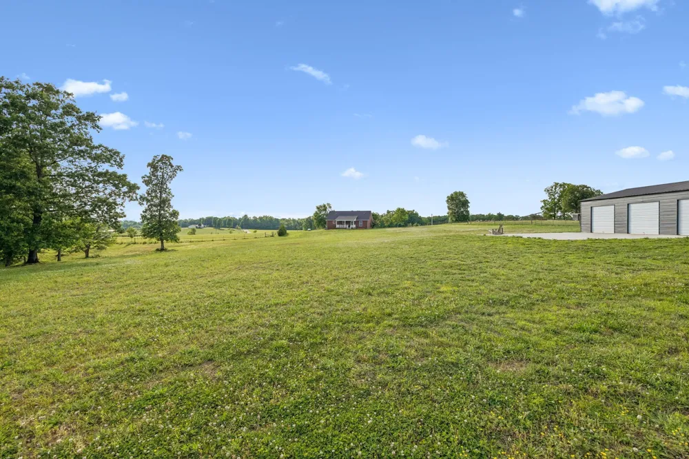 7899 W Lick Creek Rd Primm Springs, TN 38476