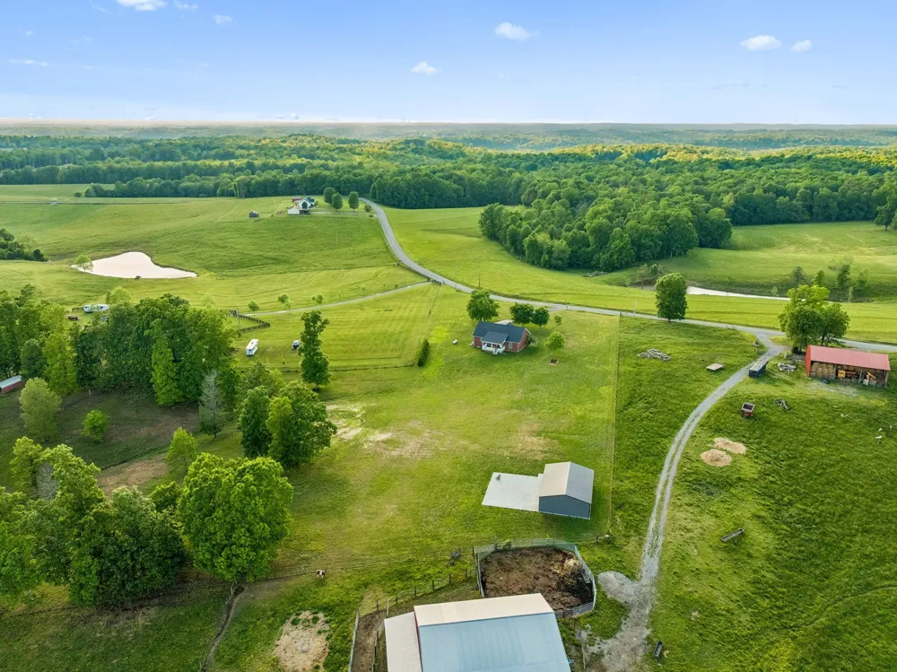 7899 W Lick Creek Rd Primm Springs, TN 38476