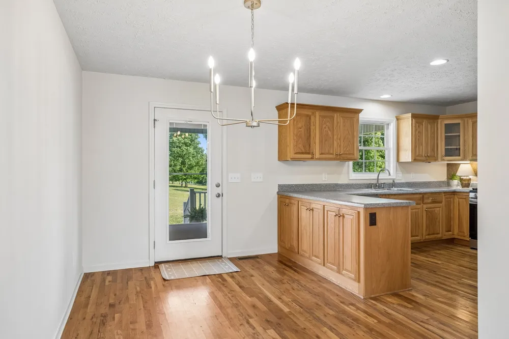 7899 W Lick Creek Rd Primm Springs, TN 38476