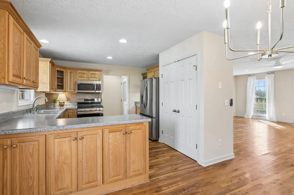 7899 W Lick Creek Rd Primm Springs, TN 38476