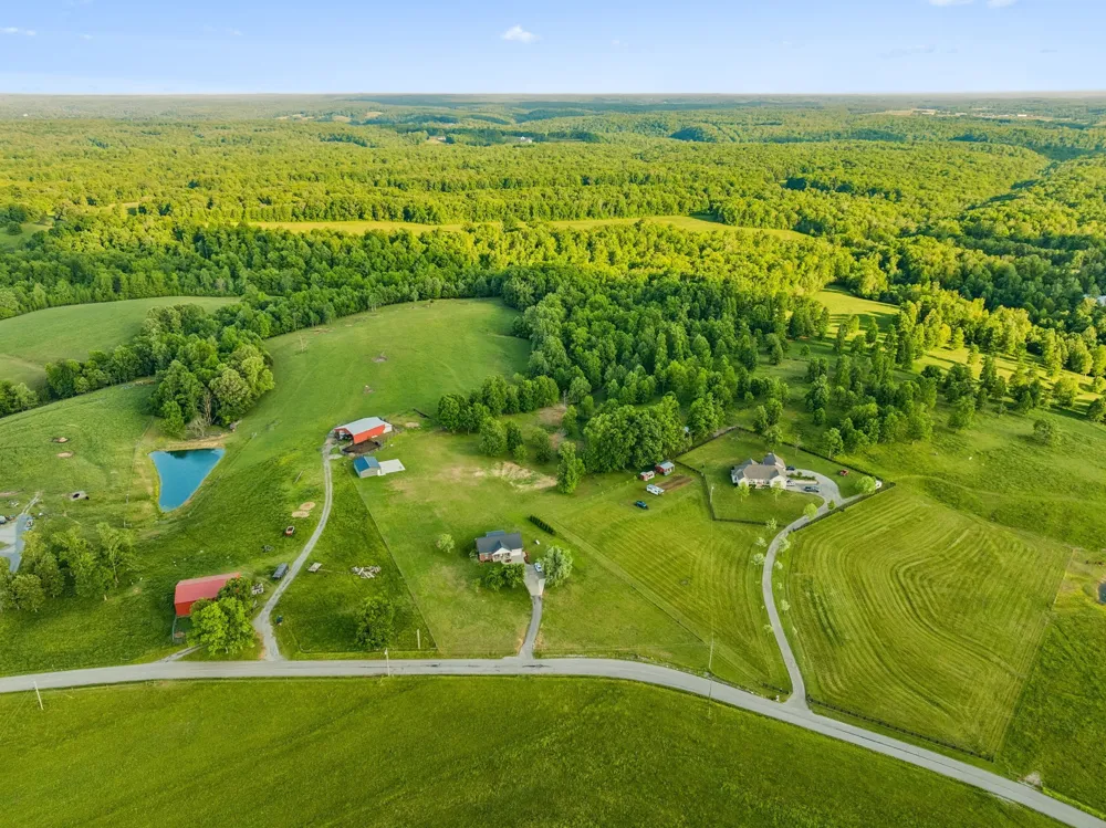 7899 W Lick Creek Rd Primm Springs, TN 38476
