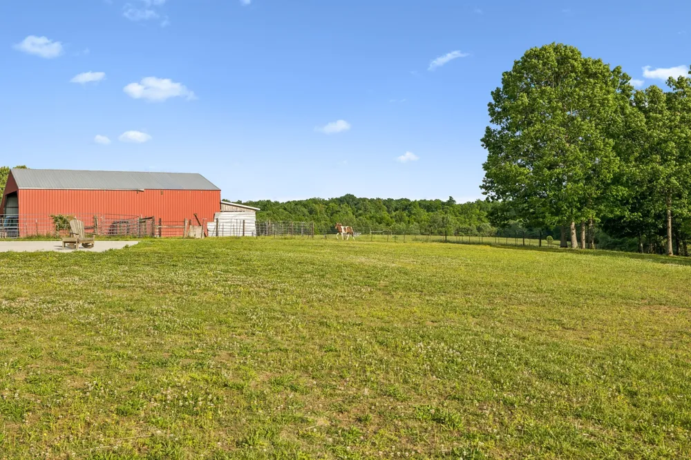 7899 W Lick Creek Rd Primm Springs, TN 38476