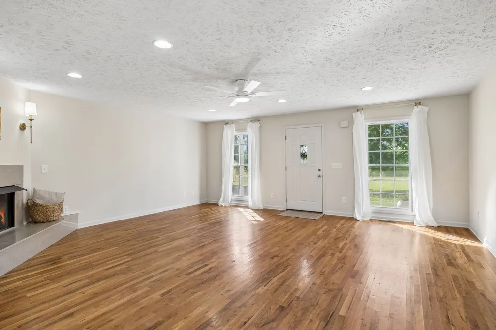 7899 W Lick Creek Rd Primm Springs, TN 38476