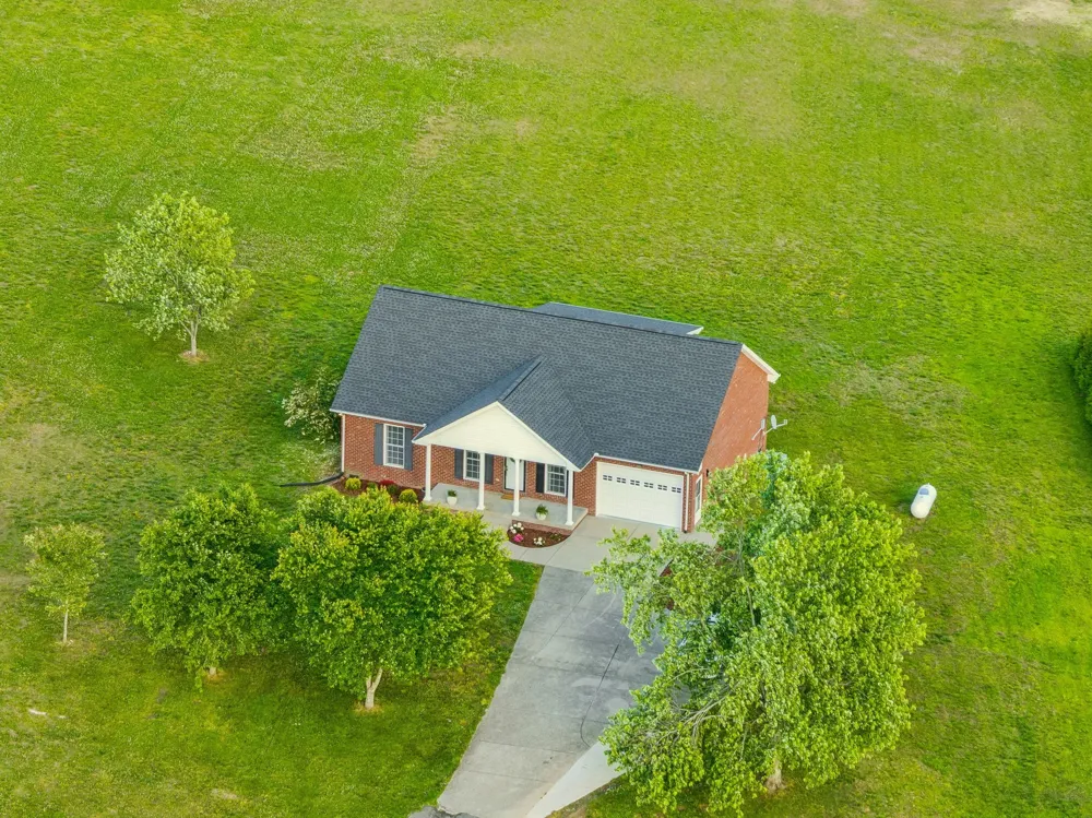 7899 W Lick Creek Rd Primm Springs, TN 38476
