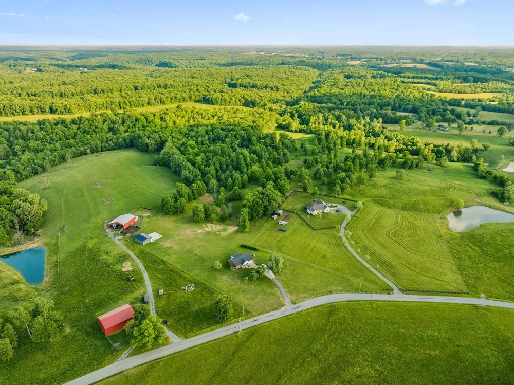 7899 W Lick Creek Rd Primm Springs, TN 38476