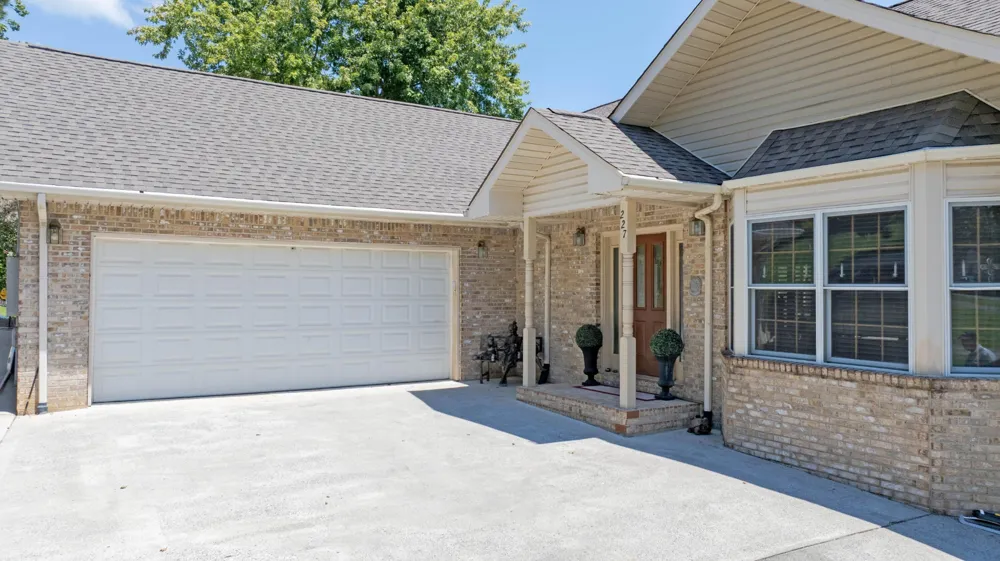 227 Phillips Drive Rockwood, TN 37854