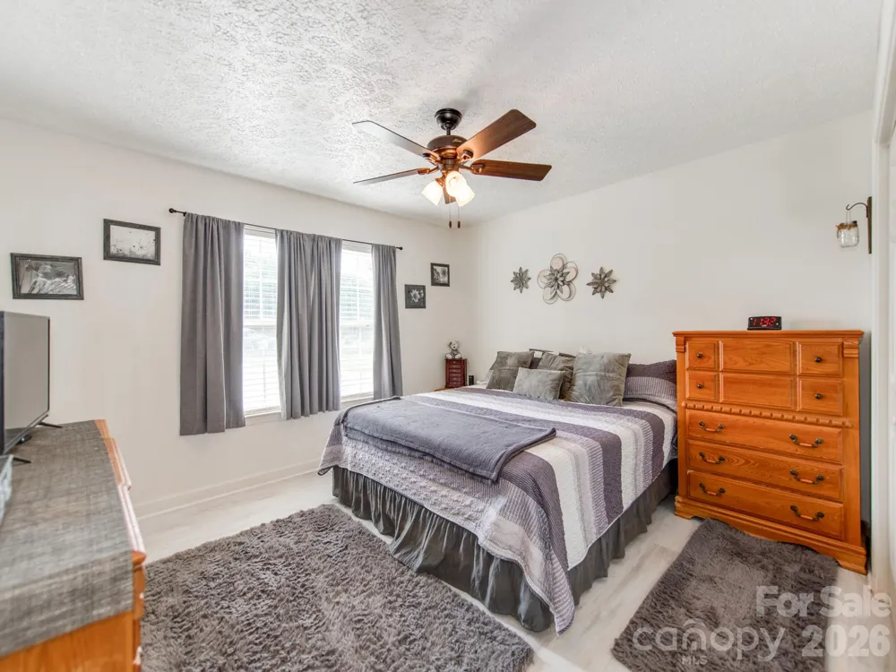 3163 River Road #1 Lincolnton, NC 28092