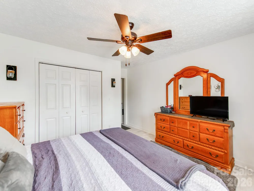 3163 River Road #1 Lincolnton, NC 28092