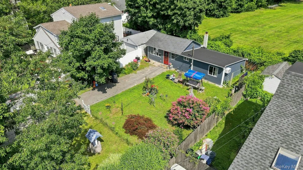 57 Sutton Court West Islip, NY 11795