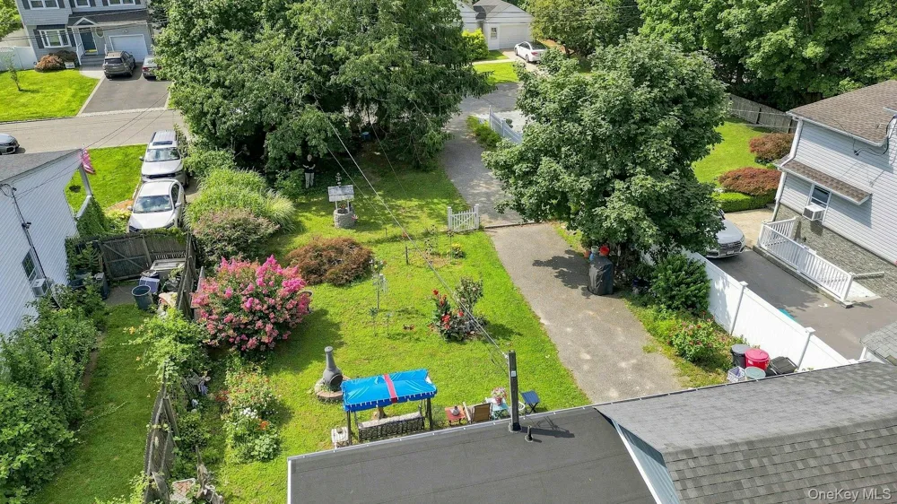 57 Sutton Court West Islip, NY 11795