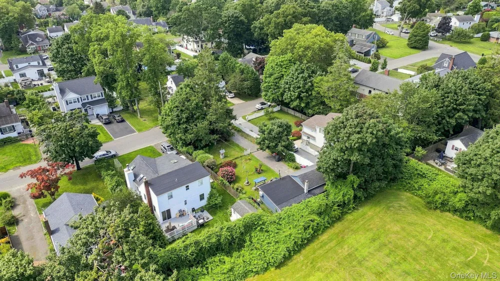 57 Sutton Court West Islip, NY 11795