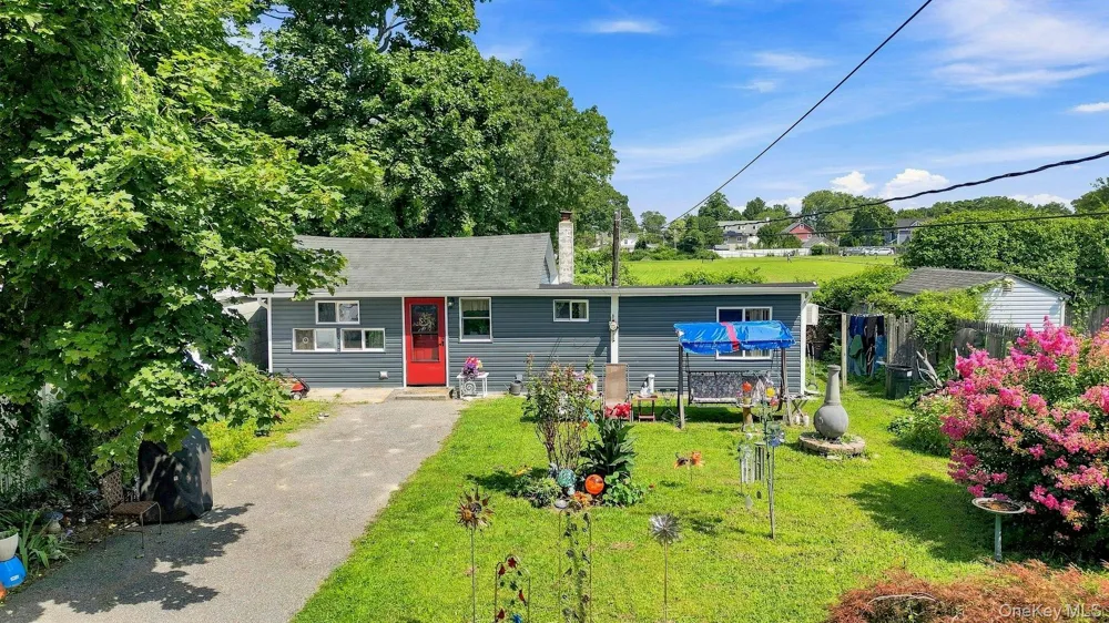 57 Sutton Court West Islip, NY 11795