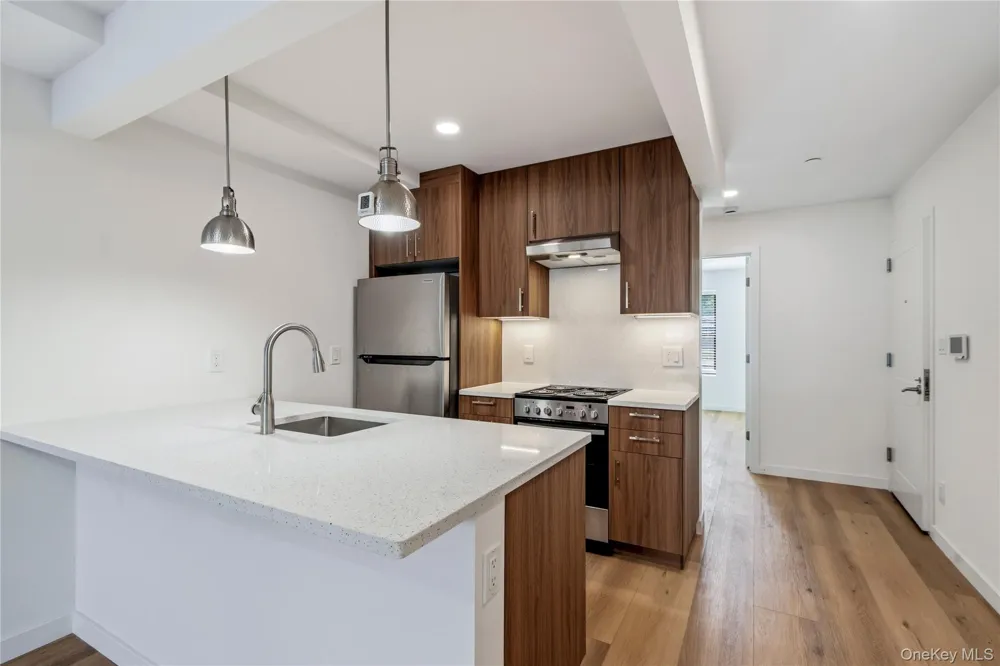 62-47 60th Street #1 Ridgewood, NY 11385