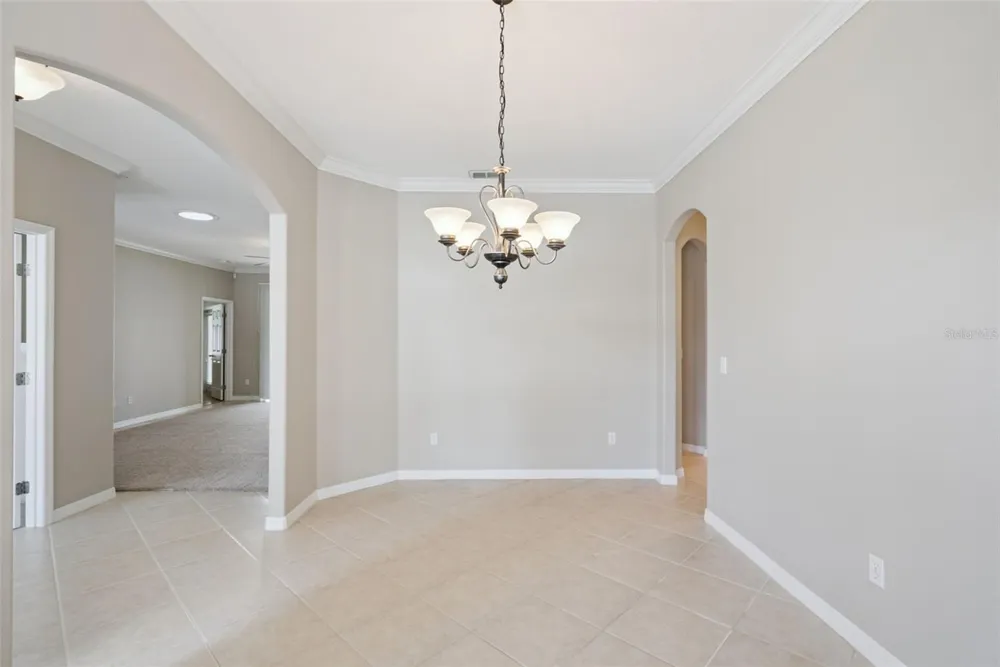 1853 ELFY CT Apopka, FL 32712