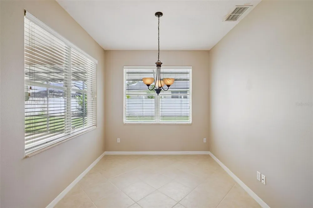 1853 ELFY CT Apopka, FL 32712