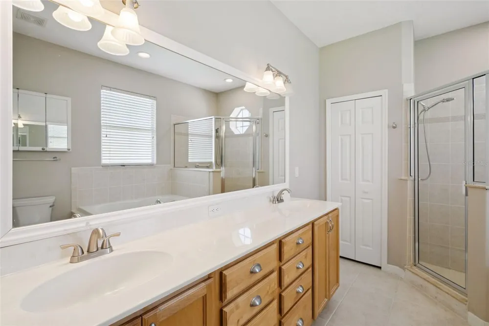 1853 ELFY CT Apopka, FL 32712