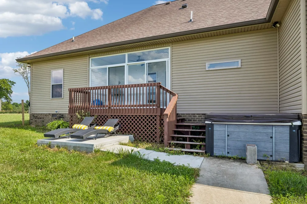1088 Atkins Road Ext Cedar Hill, TN 37032