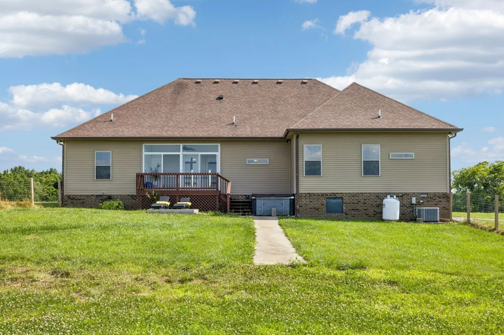 1088 Atkins Road Ext Cedar Hill, TN 37032