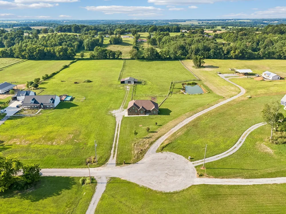 1088 Atkins Road Ext Cedar Hill, TN 37032