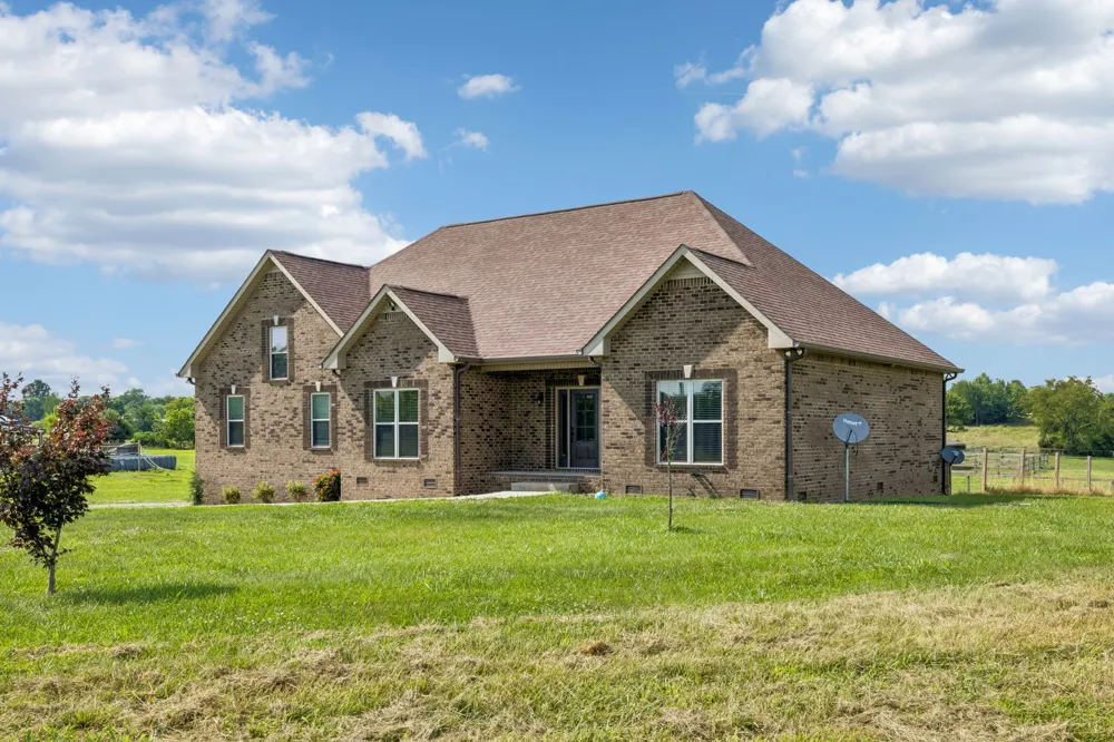 1088 Atkins Road Ext Cedar Hill, TN 37032