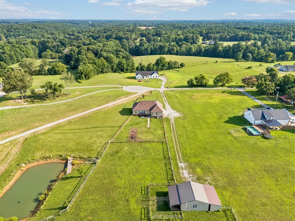 1088 Atkins Road Ext Cedar Hill, TN 37032