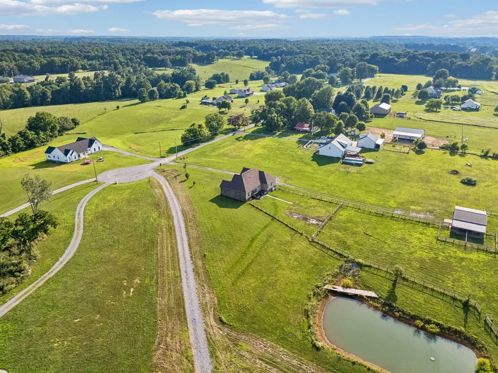 1088 Atkins Road Ext Cedar Hill, TN 37032