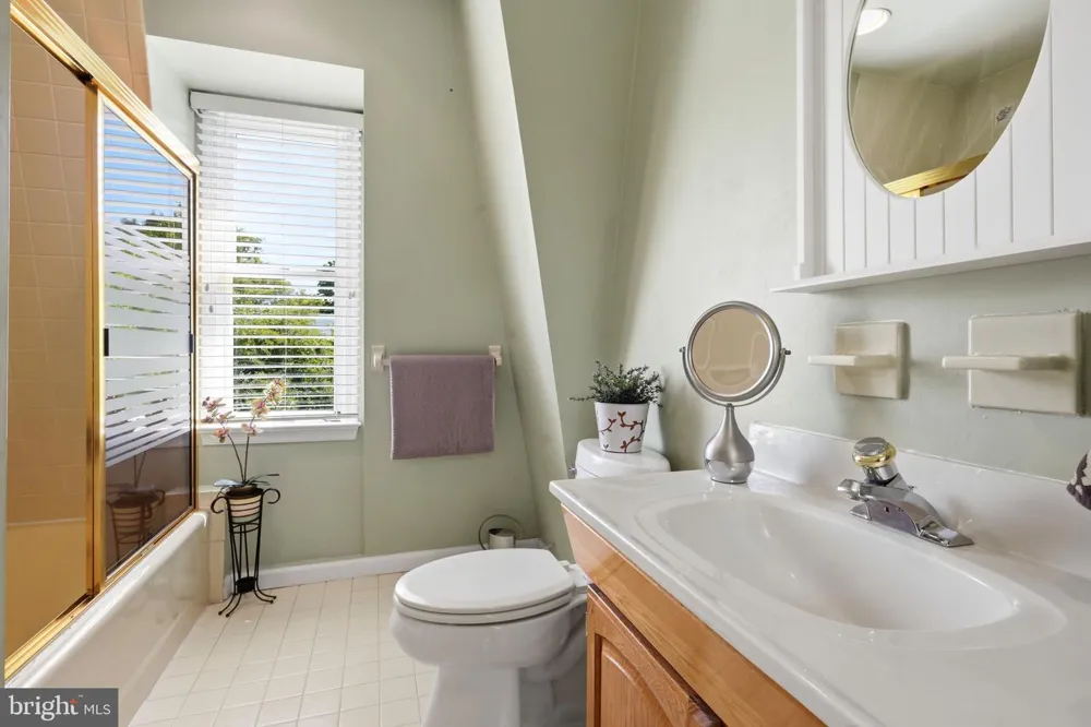 133 PLUM STREET Moorestown, NJ 08057