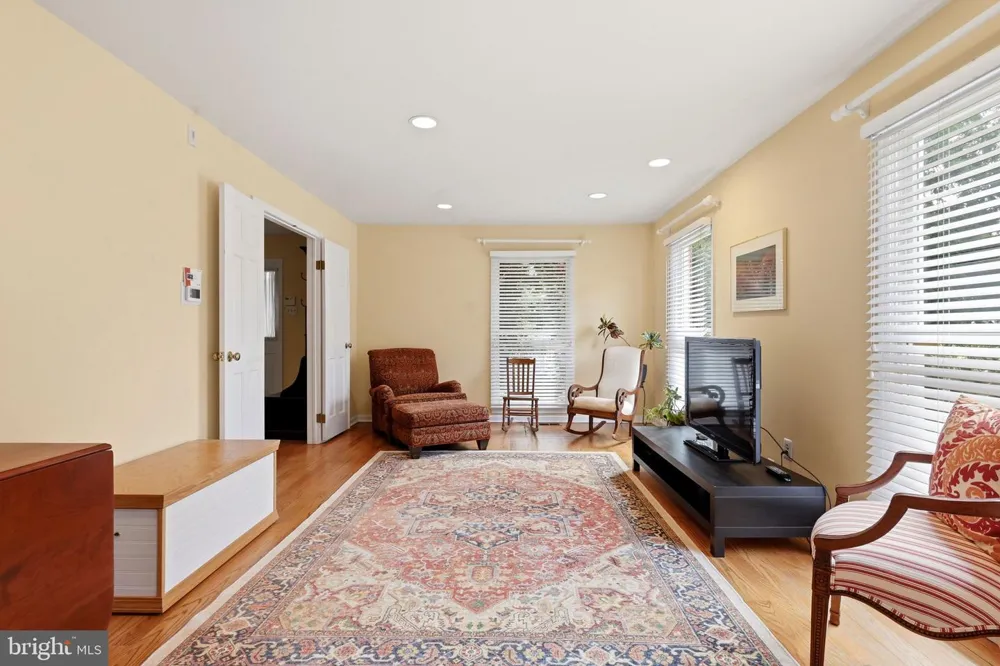 133 PLUM STREET Moorestown, NJ 08057
