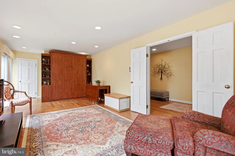 133 PLUM STREET Moorestown, NJ 08057