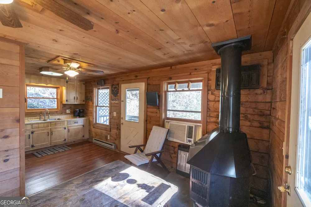 85 Squirrel Hollow DR Sautee Nacoochee, GA 30571