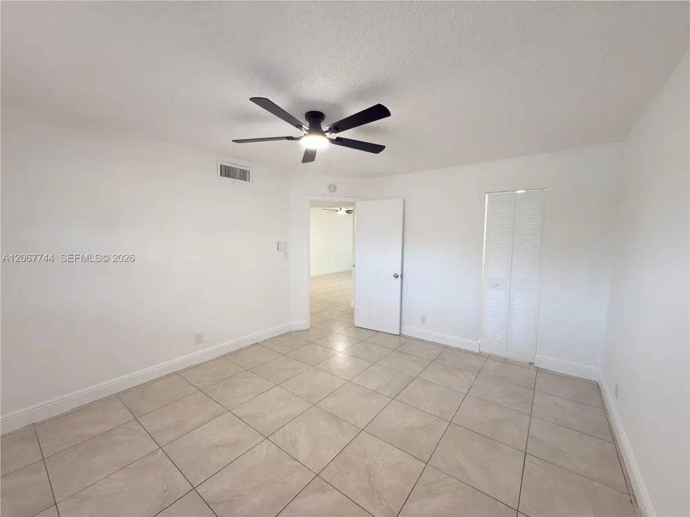 7801 S Colony Cir S #202 Tamarac, FL 33321