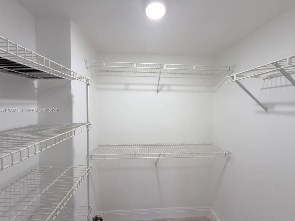 7801 S Colony Cir S #202 Tamarac, FL 33321