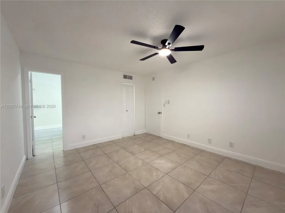7801 S Colony Cir S #202 Tamarac, FL 33321