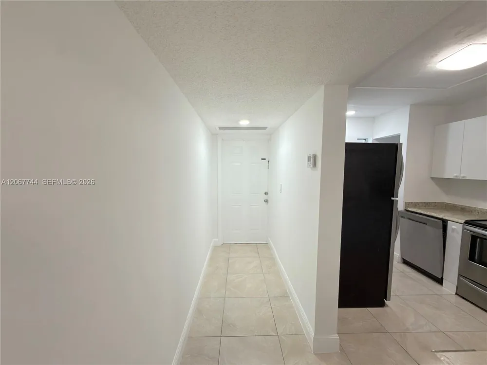 7801 S Colony Cir S #202 Tamarac, FL 33321