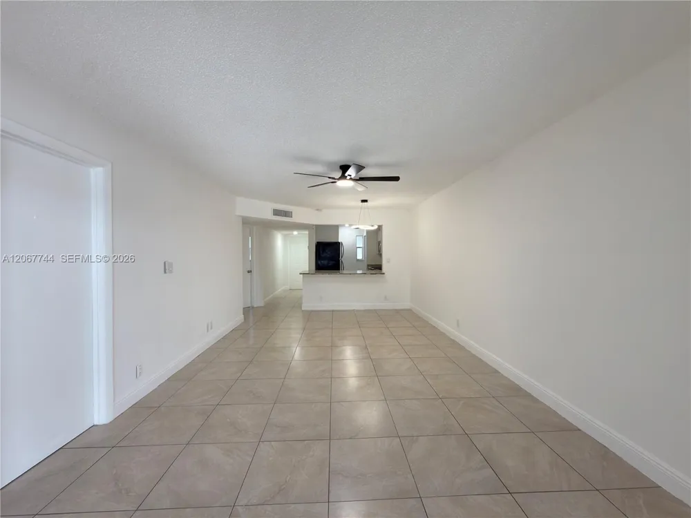 7801 S Colony Cir S #202 Tamarac, FL 33321