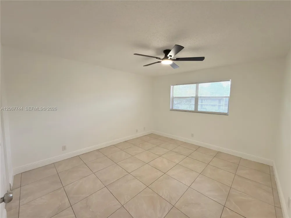 7801 S Colony Cir S #202 Tamarac, FL 33321