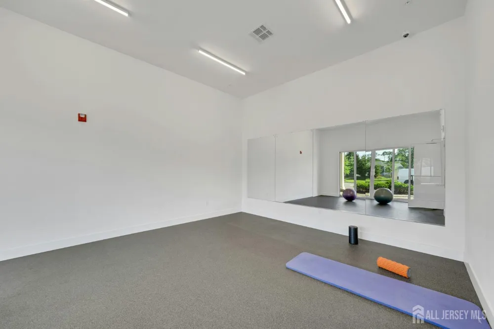 644 Lorhan Drive Piscataway, NJ 08854
