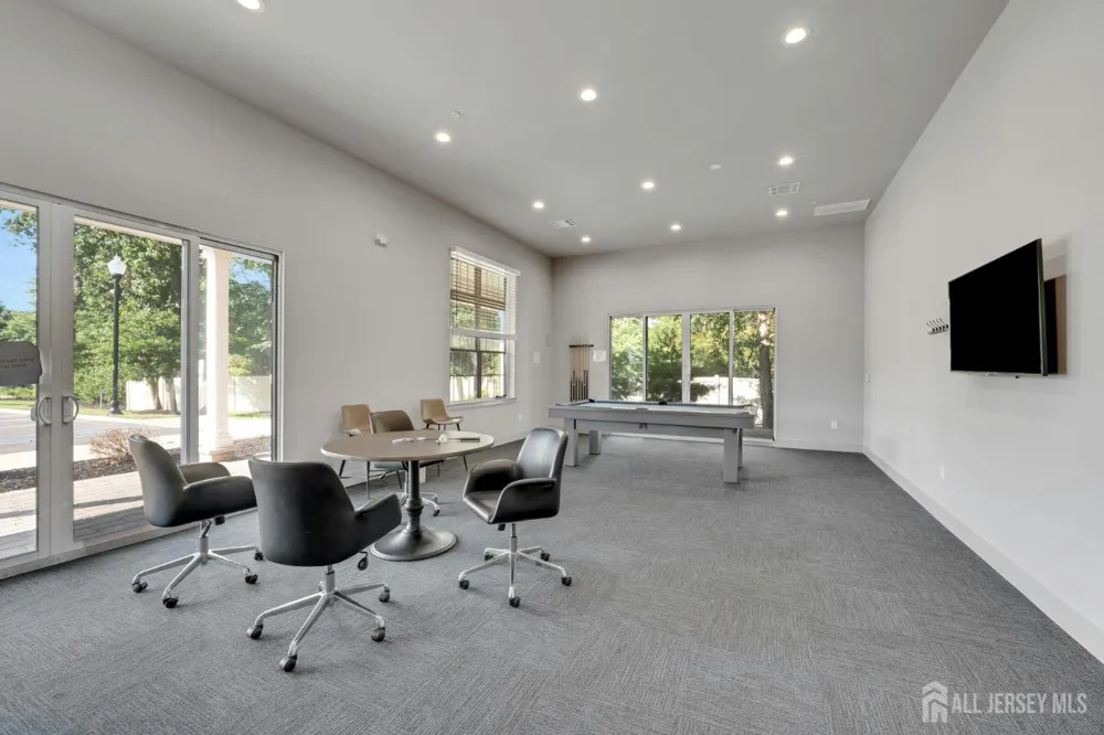 644 Lorhan Drive Piscataway, NJ 08854