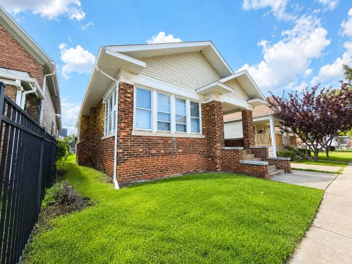 3724 Grand Boulevard East Chicago, IN 46312