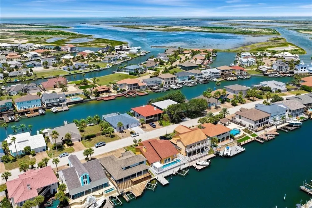 404 Bahia Mar Port Aransas, TX 78373