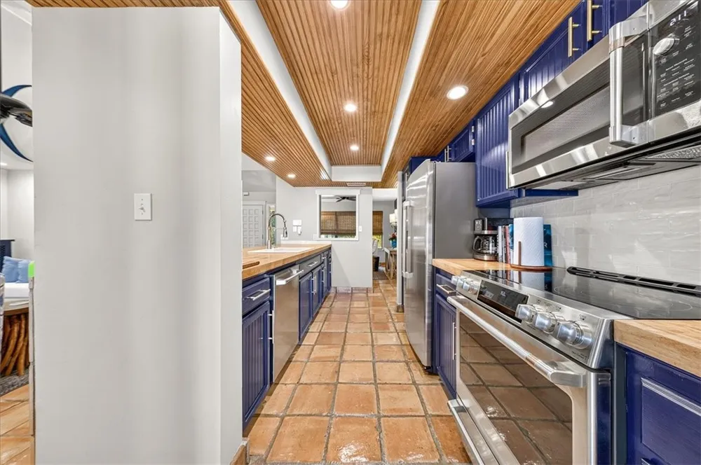 404 Bahia Mar Port Aransas, TX 78373