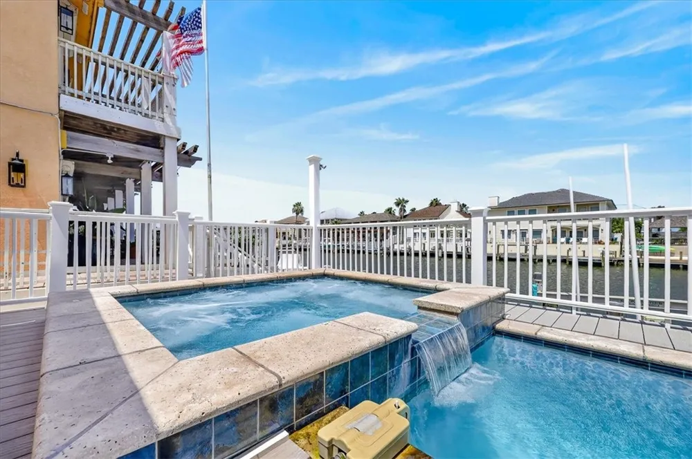 404 Bahia Mar Port Aransas, TX 78373