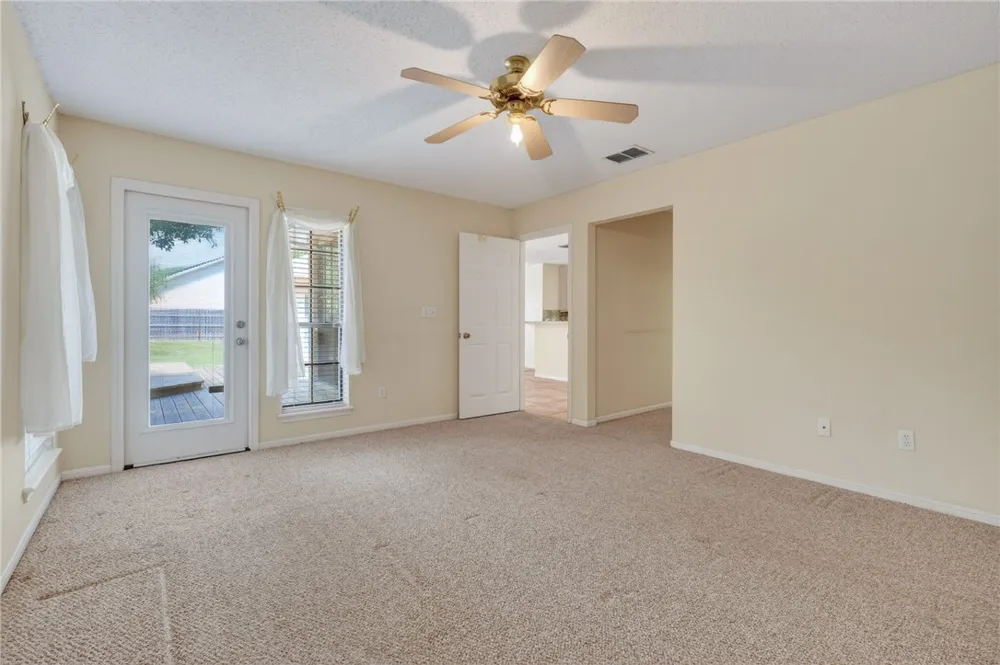 204 Highlands Drive Rockport, TX 78382