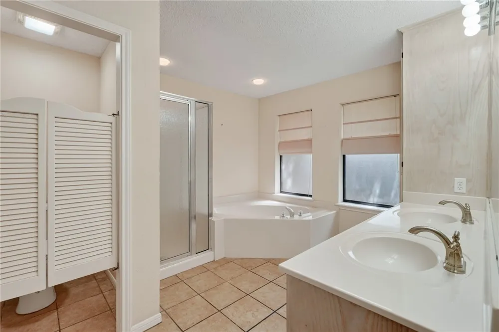 204 Highlands Drive Rockport, TX 78382