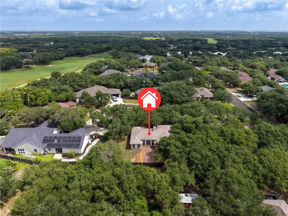 204 Highlands Drive Rockport, TX 78382
