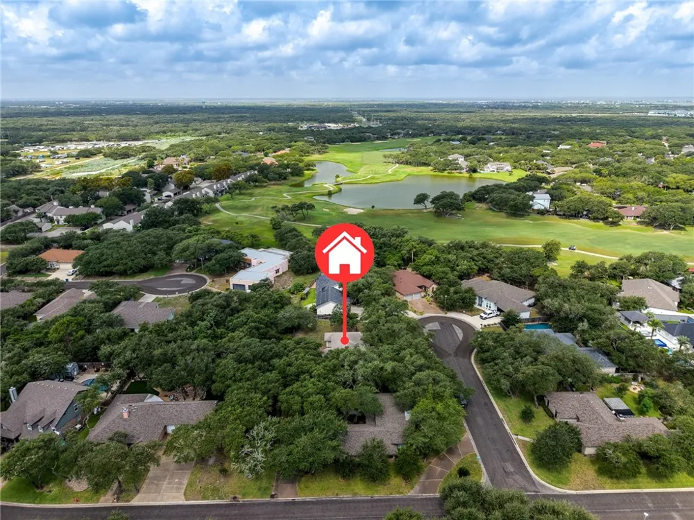 204 Highlands Drive Rockport, TX 78382