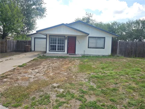 10914 Gates Lane