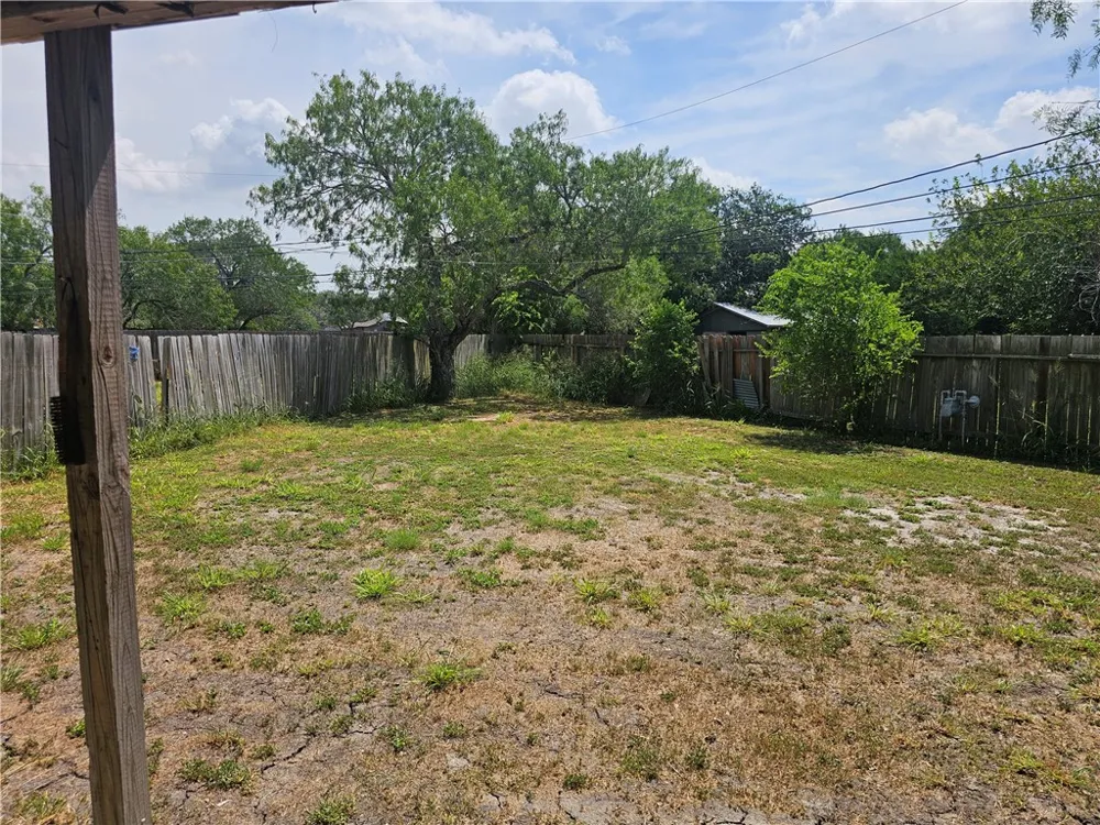 10914 Gates Lane Corpus Christi, TX 78410