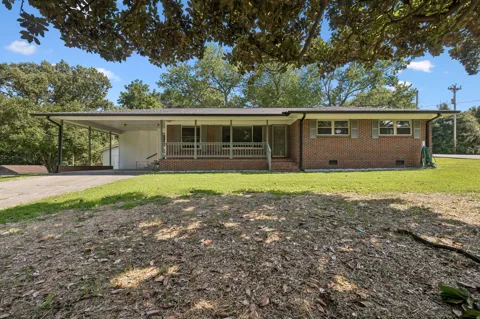 209 Curtis Road
